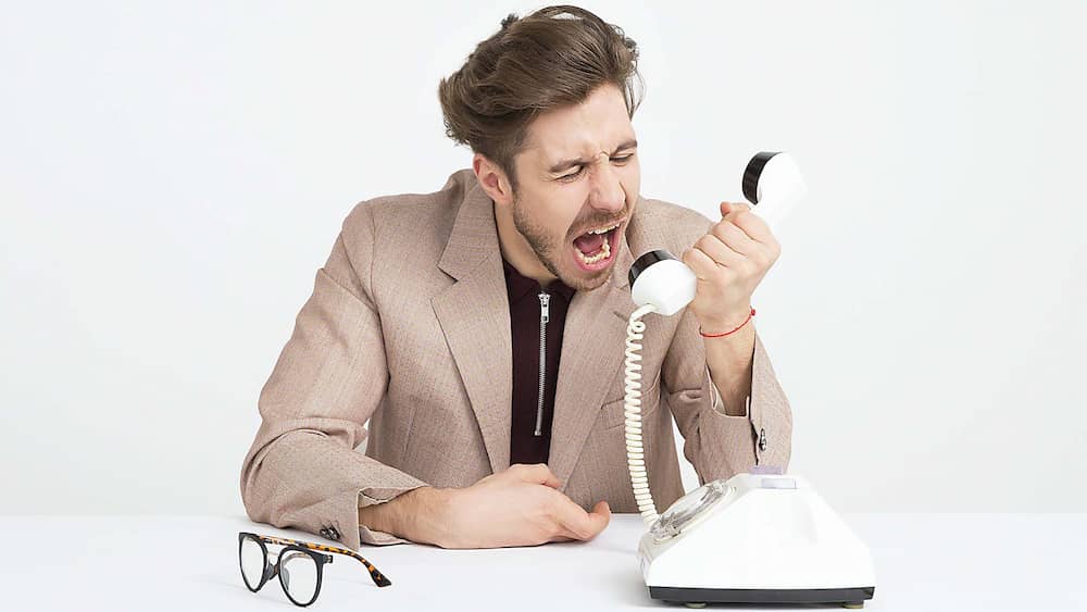 Nieuwsbrief Man Bellen Call To Action
